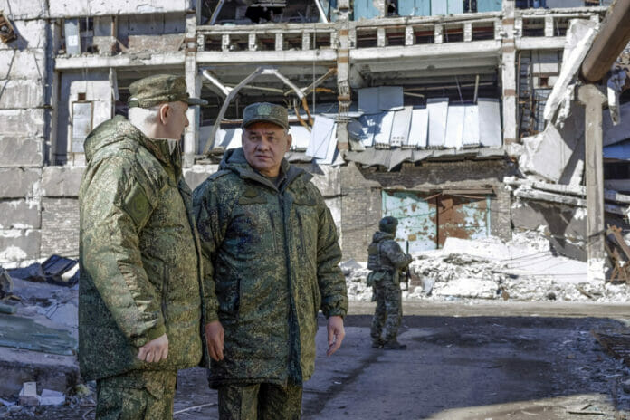 Ministro de Defensa ruso visita Ucrania