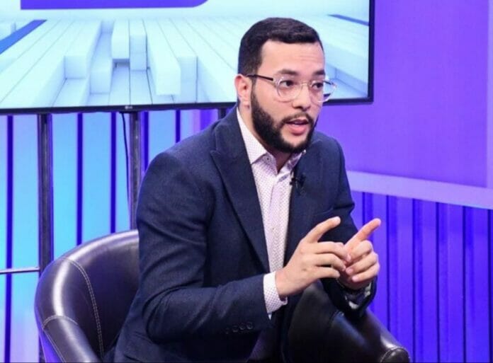 Atribuyen salida de dirigentes del PLD a intereses personales