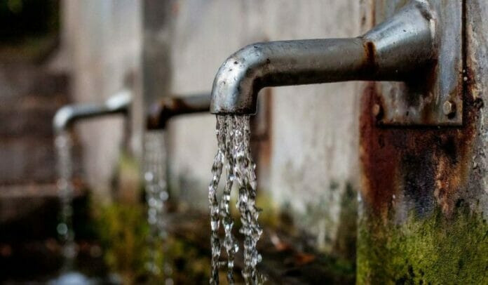 - Grupos sociales y ambientales advierten al Congreso Nacional sobre la posible privatización del agua en el proyecto que introducirá el Poder Ejecutivo.