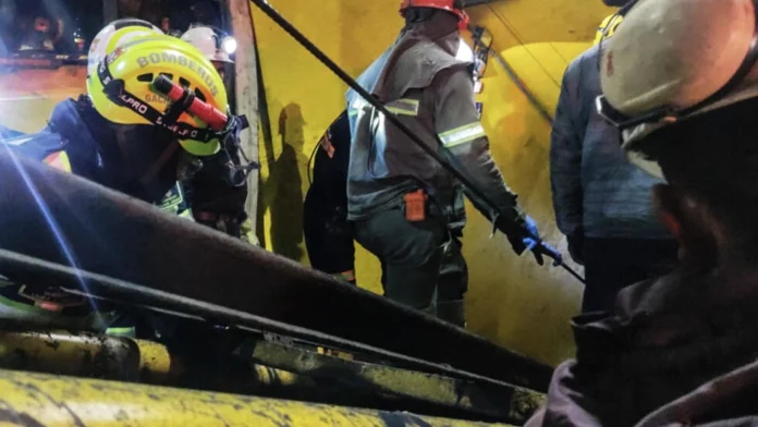 Colombia: al menos 11 trabajadores mueren y 10 están atrapados tras explosión en una mina