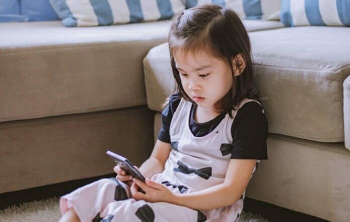 TikTok restringirá el tiempo de conexión a menores de 18 años