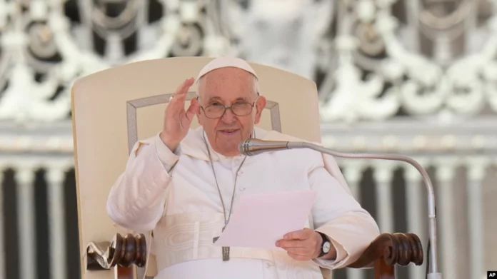 Papa Francisco viaja a Hungría entre diferencias ideológicas