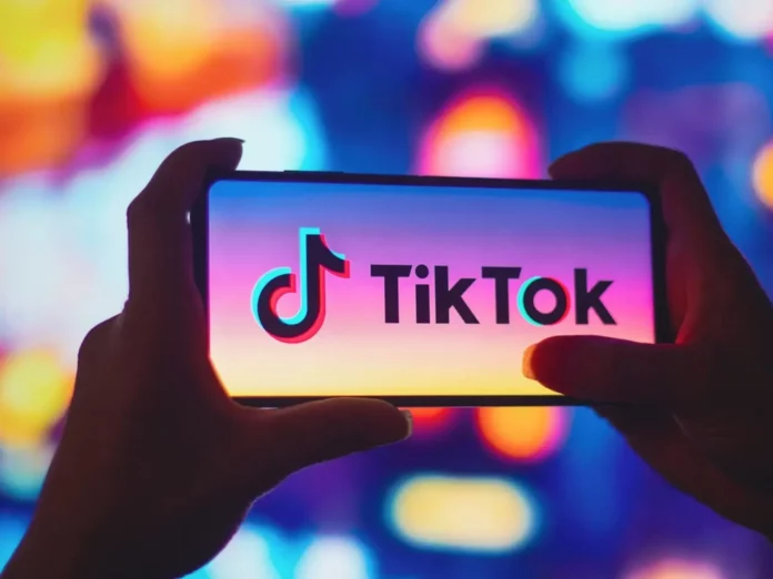 TikTok prohibió rostros falsos alterados con inteligencia artificial
