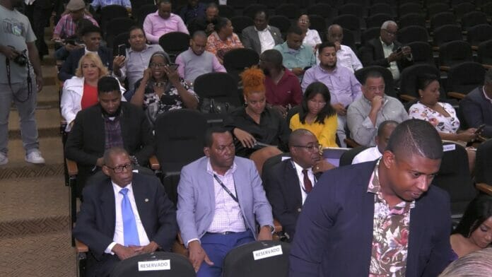 Colegio Dominicano de Locutores premia profesionales en su día