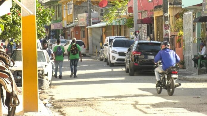 Residentes del sector Enriquillo de Herrera al grito con problemáticas del lugar