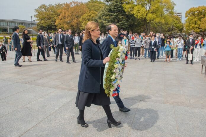 Vicepresidente Raquel Peña ofrece tributo a víctimas de Hiroshima