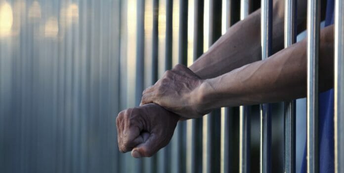 Condenan a 10 años de prisión hombre por asalto en San Cristóbal