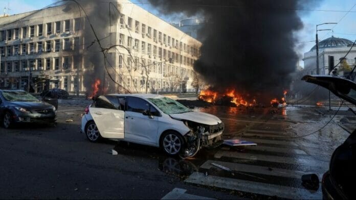 Nuevas explosiones la mañana de este lunes en el centro de Kiev