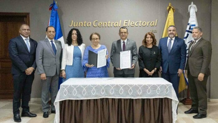 Presos podrán votar en 2024, PGR y JCE firman acuerdo