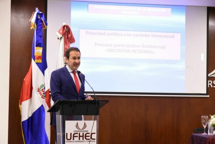 UFHEC y Granada de España proponen soluciones a la internacionalización de la educación superior de RD