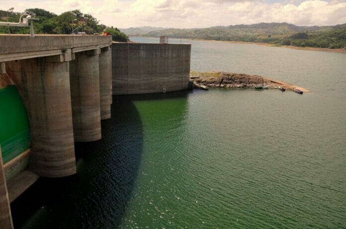 Presas de agua aumentan a 112.6 millones de m3 producto de las lluvias, según INDRHI
