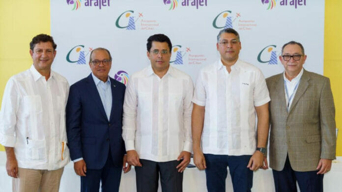 Turismo anuncia nueva ruta aérea de Arajet entre Santiago y Colombia