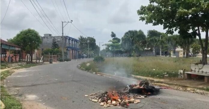 Cuatro personas entre ellos dos menores baleadas durante desalojo en Haina