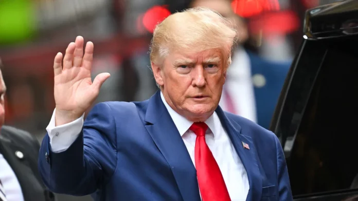 Trump es procesado, acusado de mal manejo de documentos clasificados