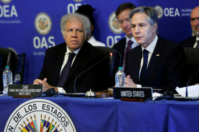 Blinken en la OEA: Pide alzar la voz ante democracias que se “desvían”