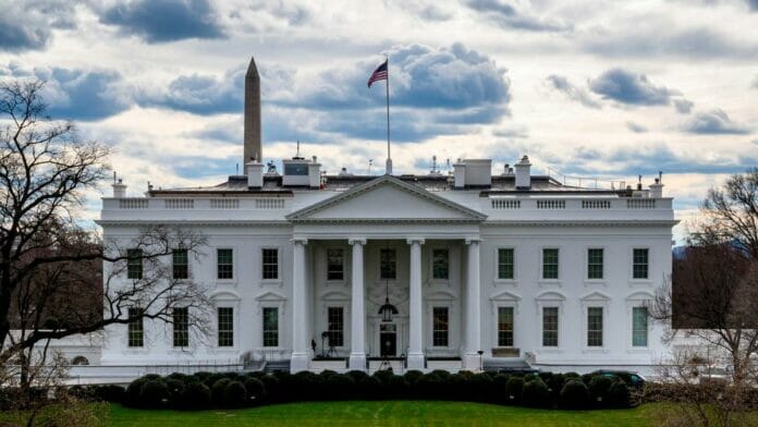 La Casa Blanca abre proyección de película centrada en latinos