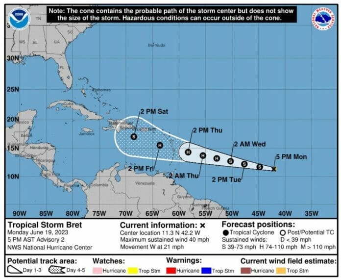 Onda Tropical Bret se convierte en Tormenta en el Atlántico