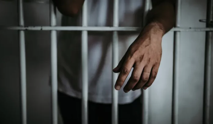 Condenan a15 años de prisión hombre que violó sexualmente a un adolescente en Samaná