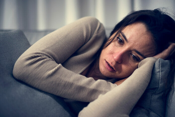 Por qué la depresión puede causar dolor físico y cómo controlarlo