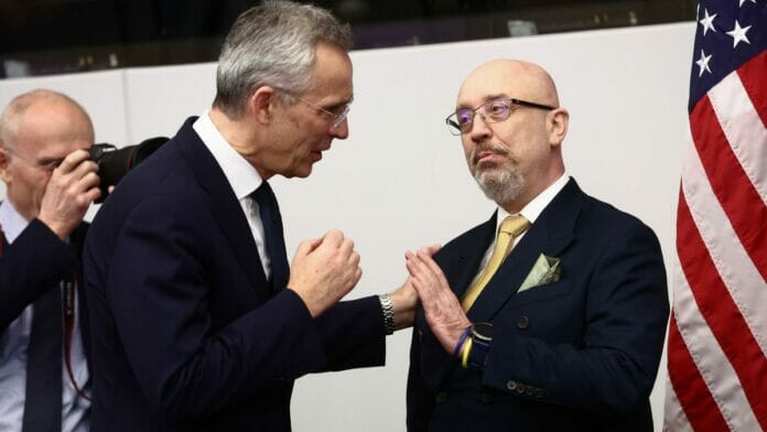 La OTAN seguirá armando a Ucrania aunque aún no le abre sus puertas