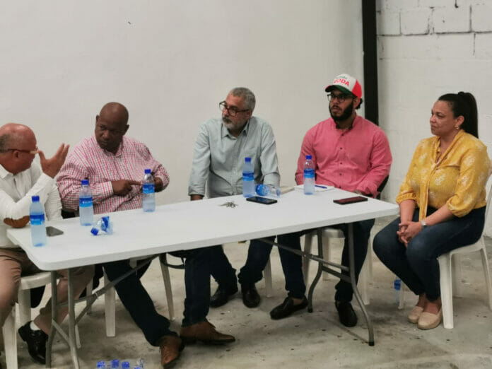 Bloque Partidos Minoritarios invita a disertar a Milton Olivo