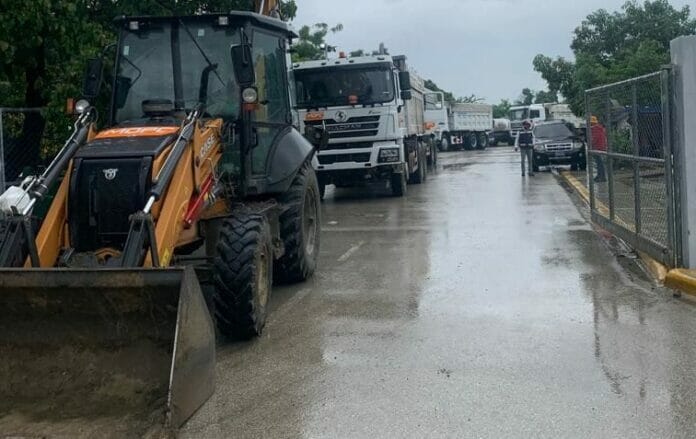Envian equipos al Sur para trabajar tras daños dejados por lluvias