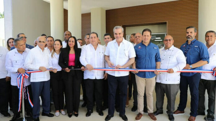 Presidente Abinader inaugura Hospital Mundial de Esperanza