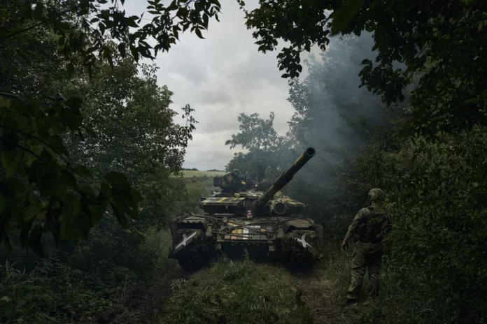 Ucrania destruyó cinco depósitos de municiones de Rusia y tres puestos de mando