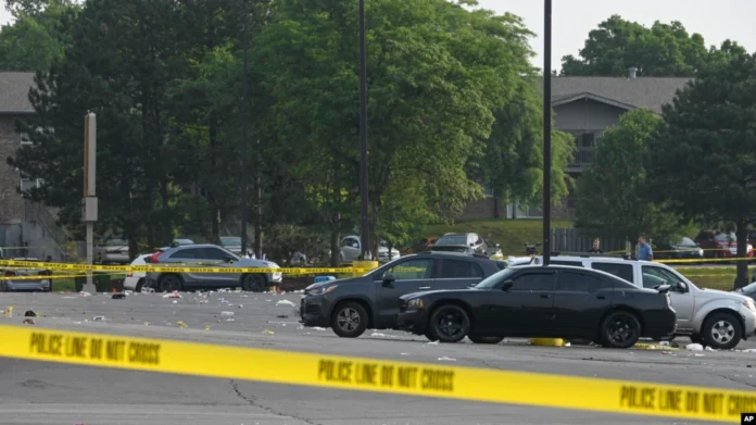 Chicago: Balacera deja un muerto y 20 heridos