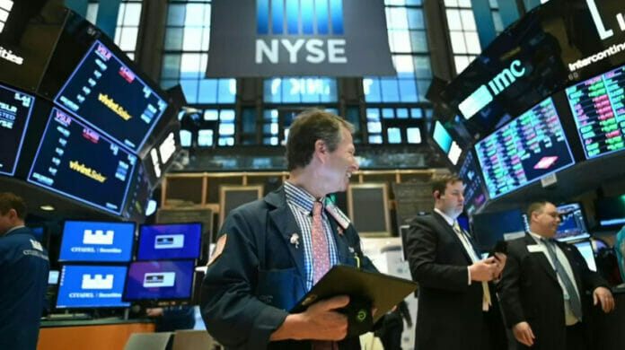Baja en Wall Street después de declaraciones de Powell sobre tasas de interés
