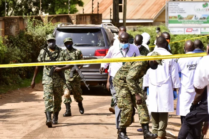 Masacre en una escuela de Uganda: al menos 41 muertos tras ataque de grupo terrorista 