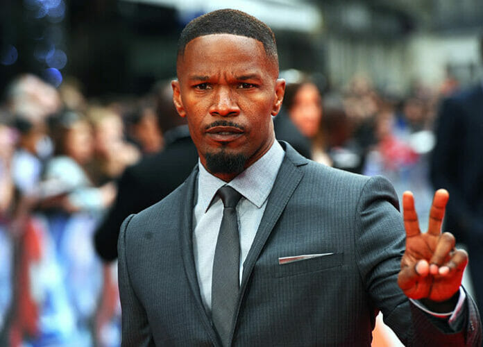 Jamie Foxx aparece a bordo de un yate tras hospitalización