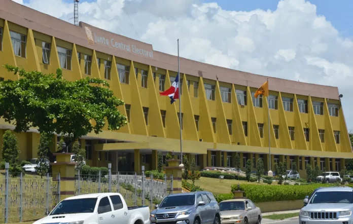 Precampaña electoral da inicio este domingo
