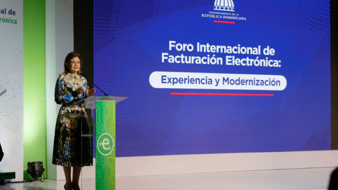 Raquel Peña llama a empresarios afiliarse a Facturación Electrónica