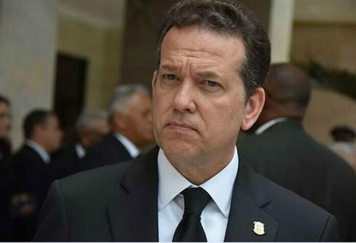 Ministro Bisonó