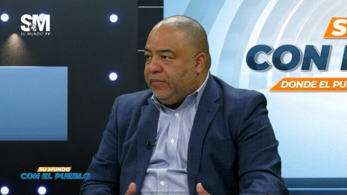 Jorge Lendeborg renuncia como asesor de campaña de Abel Martínez
