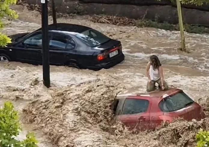¡Impresionante! Las lluvias causan estragos en Zaragoza, España