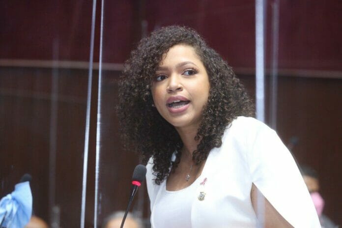 Juliana Oneal