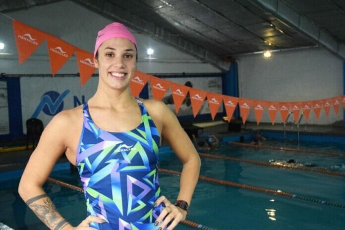 Nadadora argentina quebró el récord sudamericano en 100 metros pecho y clasificó a París 2024