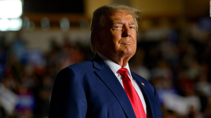 Trump acusado en la investigación de injerencia electoral en 2020