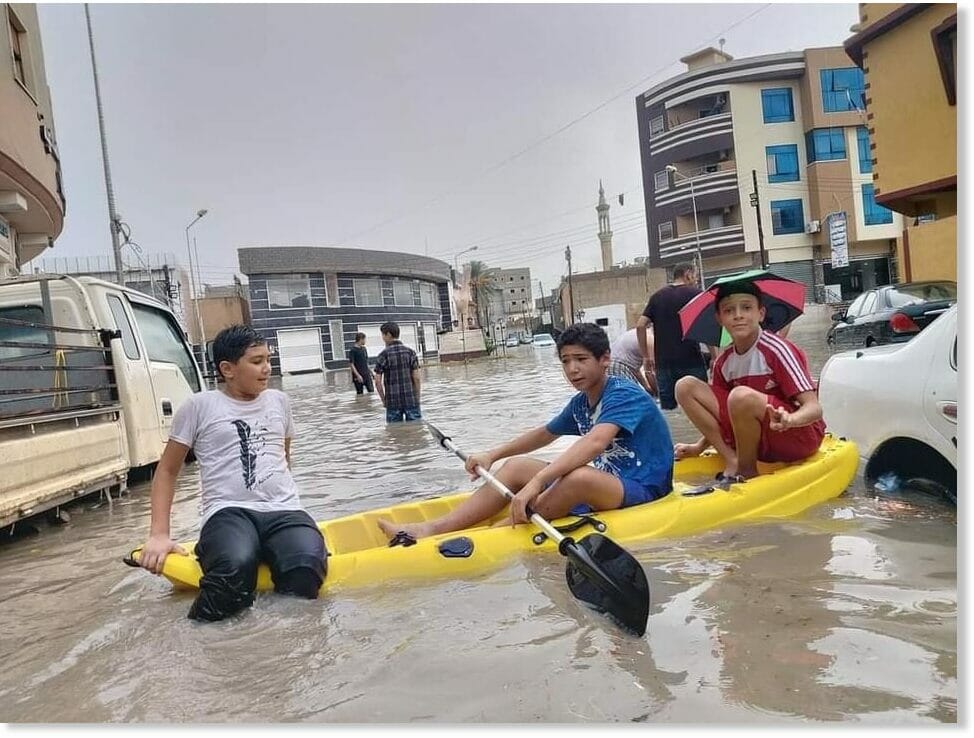 Inundaciones en Libia dejan al menos 2400 muertos y 10 000 desaparecidos