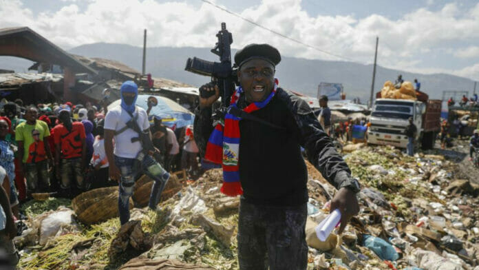 Líder de la banda haitiana G9 apoya construcción de canal y enfrentará a Henry