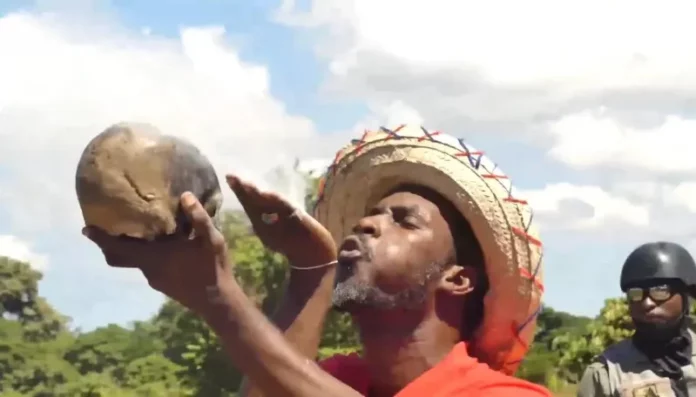 Haitianos realizan ritos de hechicería en zona de canal