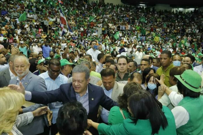 Fuerza del Pueblo entrega a JCE Programa de gobierno 2024-2028