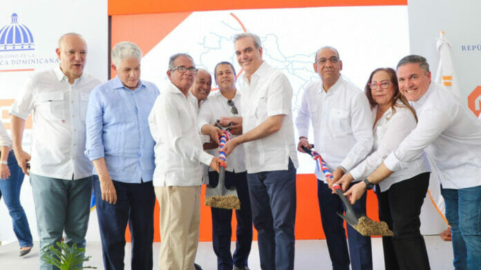 Abinader deja iniciados trabajos de construcción de Circunvalación de Navarrete