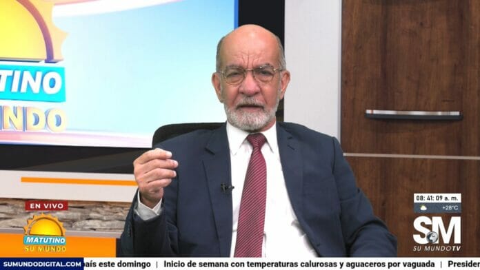 Daniel Pou: 
