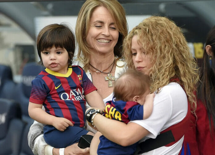 Madre de Piqué acusa a Shakira de alejarla de sus nietos