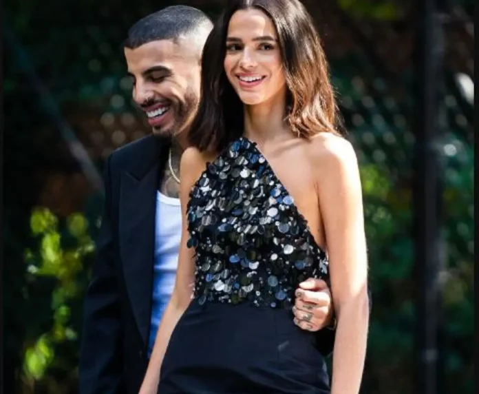 Captan a Rauw Alejandro junto a Bruna Marquezine