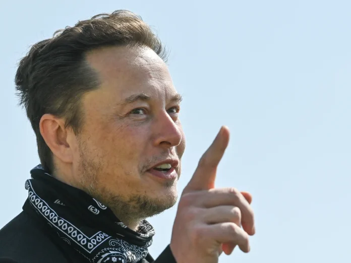 Elon Musk critica el trabajo remoto: “se aprovechan de quienes no pueden”