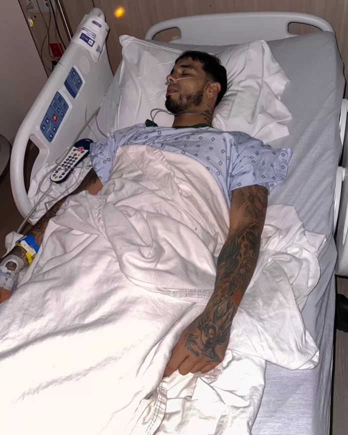Anuel revela fue operado de emergencia